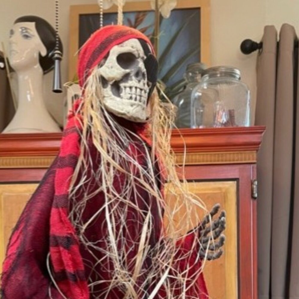 2 Spooky Halloween Hanging Skeleton Pirates (ready to ship for Halloween!) - Picture 8 of 14